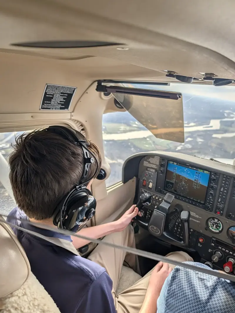 I Let My 12-Year-Old Fly a Plane